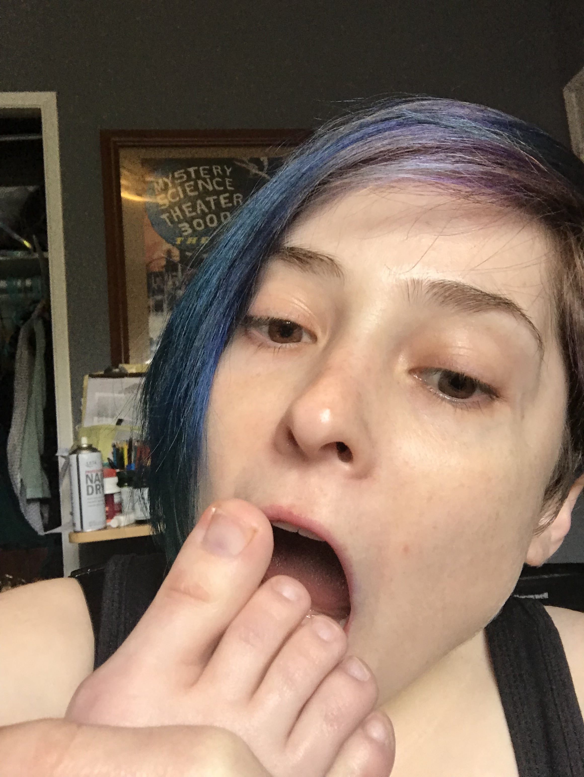 toenail biting stretches