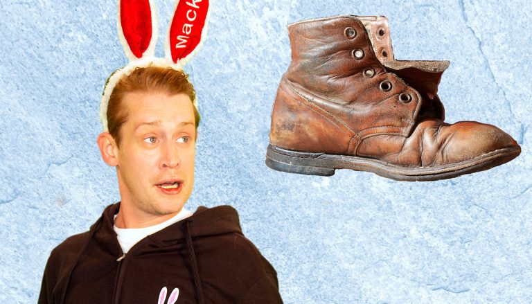 Macaulay Culkin commands