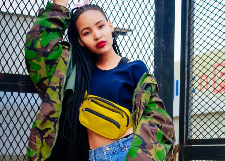 places to wear fanny packs